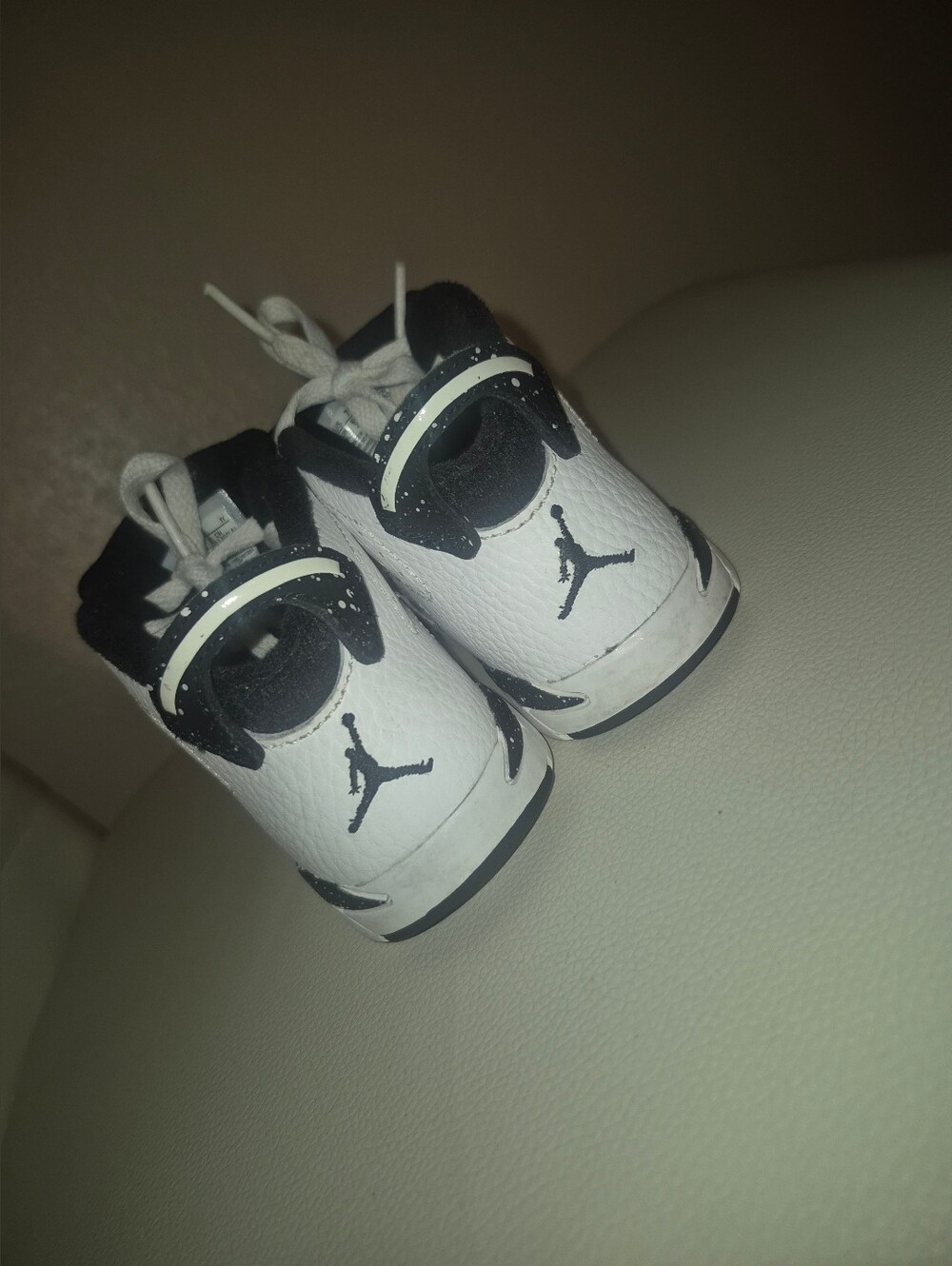 Jordan Retro 6 "Reverse Oreo" TD Sneakers